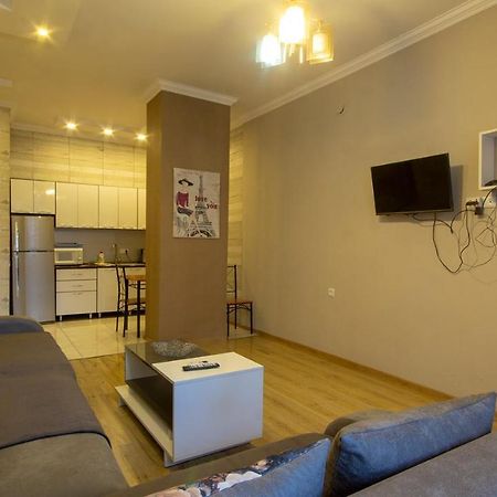 Home Apartments Tbilisi Exteriör bild