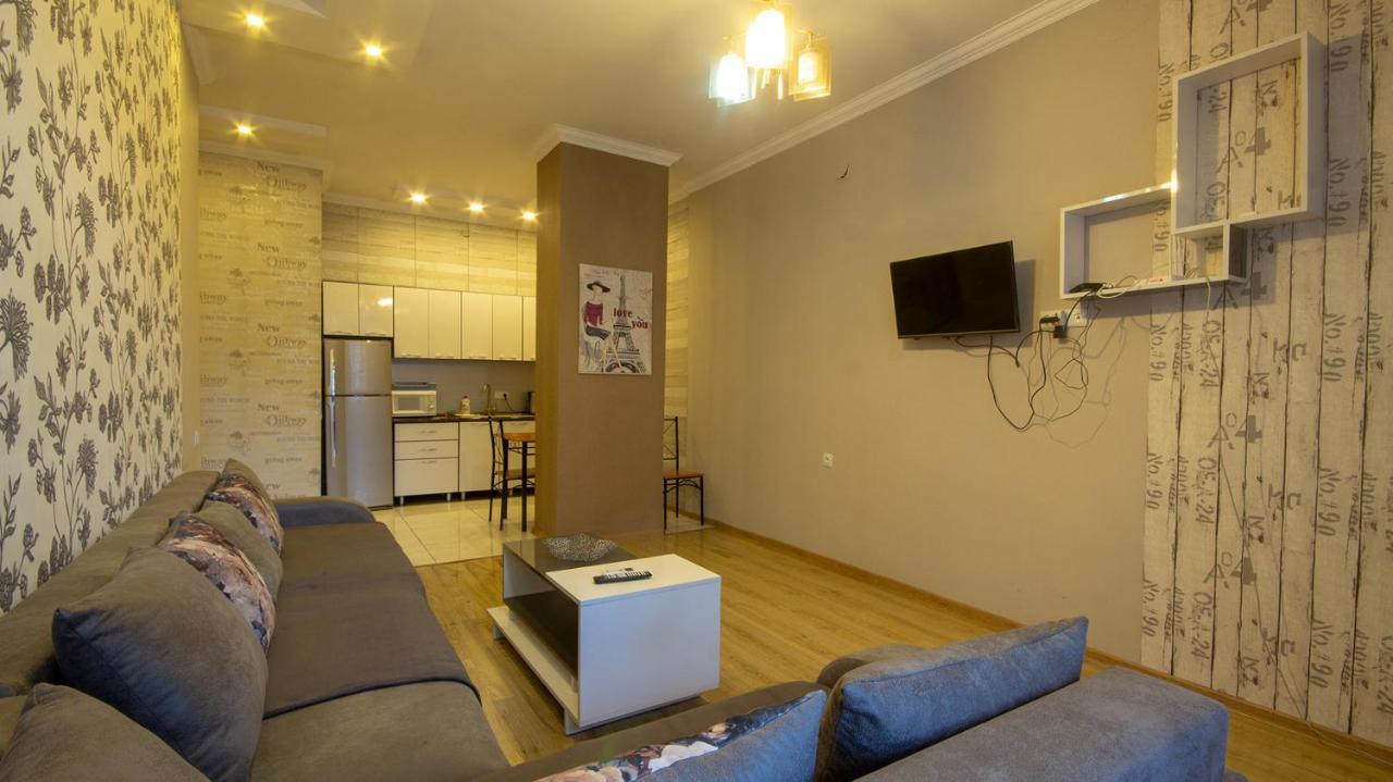 Home Apartments Tbilisi Exteriör bild